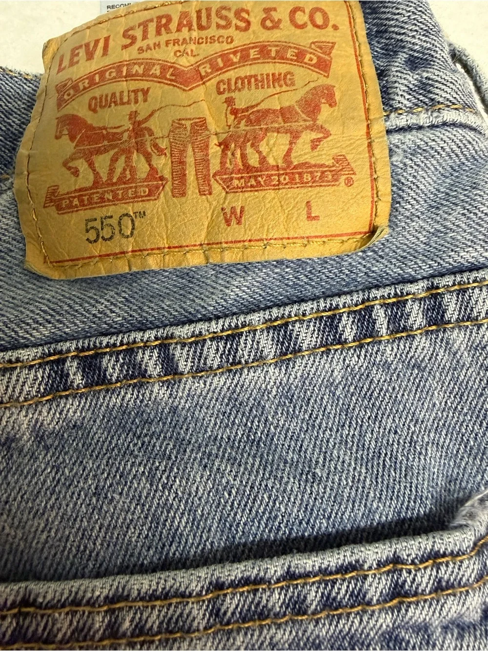 Levi Strauss 550 men’s size 50x32